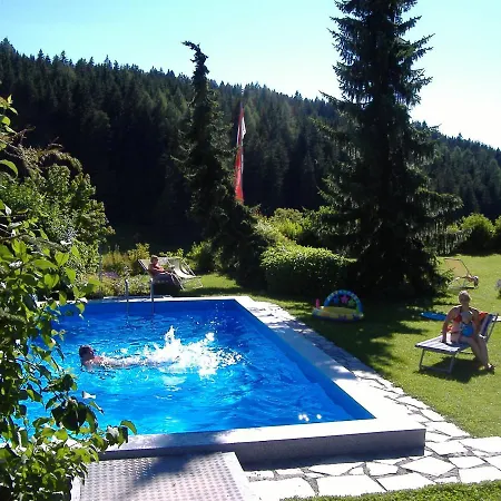 - Elisabeth Apartment